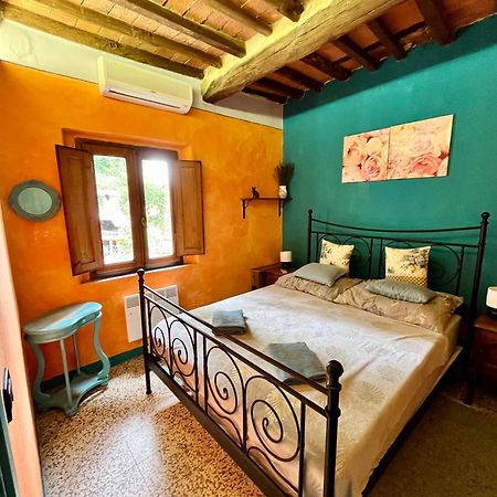 Turquoise Rose Apartment Peccioli ภายนอก รูปภาพ